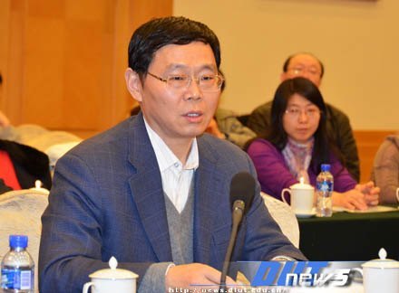 大连理工大学召开2011年度科技工作总结会