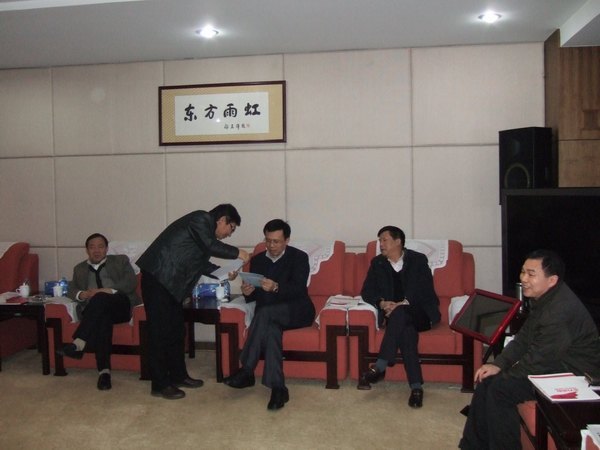 隋国庆率肖自力一行赴京洽谈校企合作等事宜