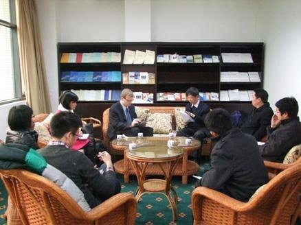 美国驻成都领事馆副领事安瑞先生来访重庆工商大学