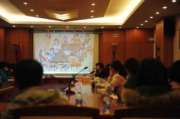 青春放歌 秀我东华——东华大学服饰文化秀《时尚东华》项目组师生成功献演上海大剧院(图)