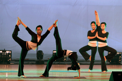 石家庄职业技术学院隆重举办2012新年联欢晚会