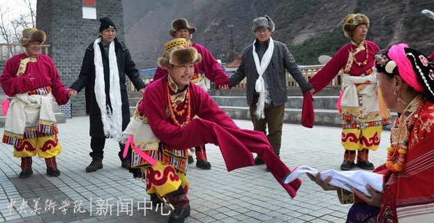 实践“走转改”:城市设计学院积极参与“画说康巴”采风活动