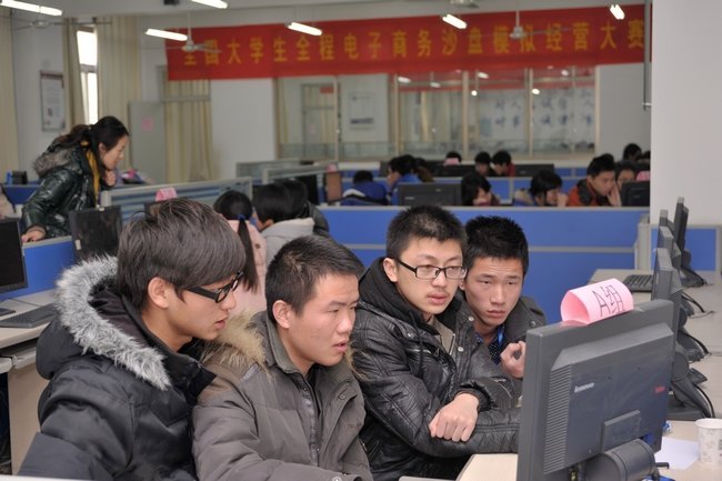 ��2011��ȫ����ѧ��ȫ�̵�������ɳ��ģ�⾭Ӫ��������ɽ����ҵְҵ����ѧԺ����