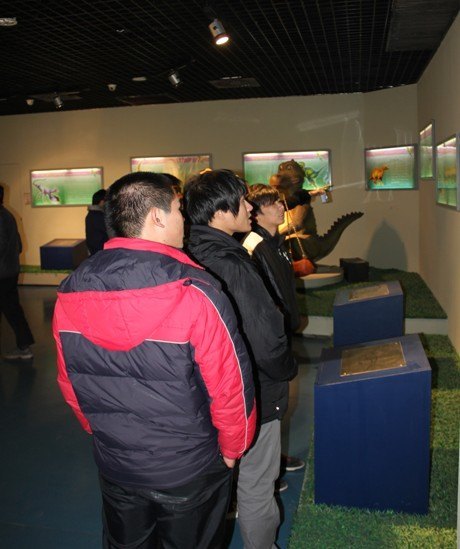 水利工程系10港航专业地质实习圆满结束