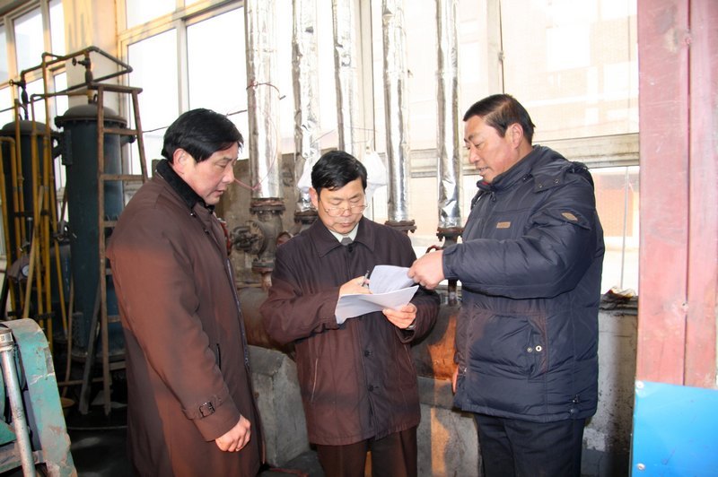 六安市安全生产目标管理考核工作组来校检查安全工作