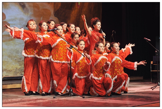 晋中市十台大戏闹新春之小花戏专场演出成功