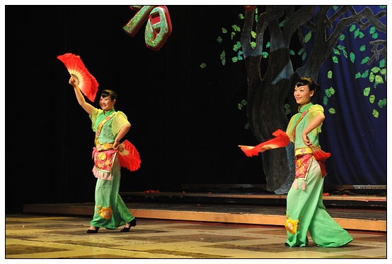 晋中市十台大戏闹新春之小花戏专场演出成功