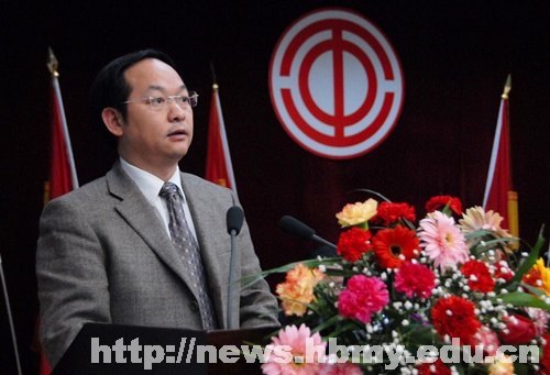 第七届教职工暨工会会员代表大会第二次会议隆重开幕