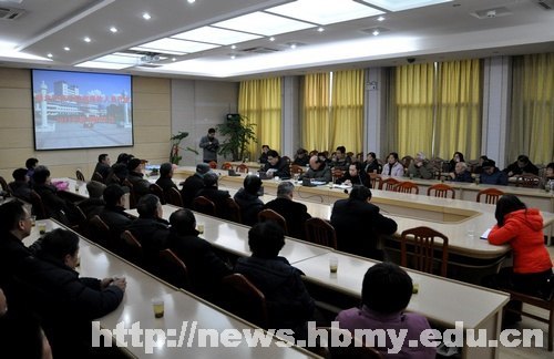 【凝心聚力话发展】学校举行离退休人员代表2012年新春团拜会