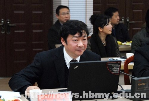 恩施市文明单位考核组来湖北民族学院考核文明单位创建工作
