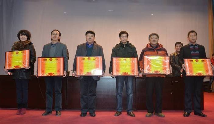 烟台大学文经学院2011年度工作总结表彰大会隆重举行