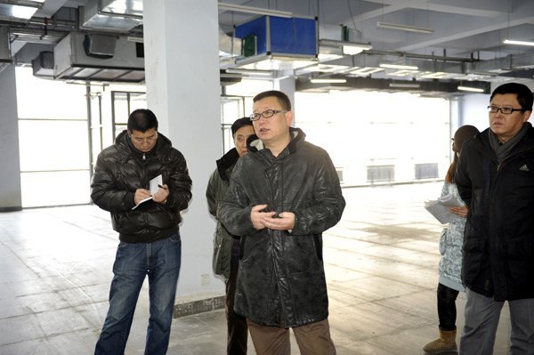 长春建筑学院召开图书馆建设、采购情况现场汇报会