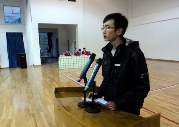 全国道德模范曹阳飞宇事迹报告感动三明九中师生
