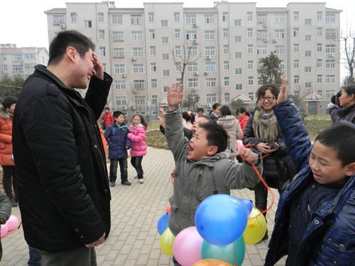 张灯结彩贺新春 欢声笑语过大年——后勤集团家属区举办迎新春系列活动