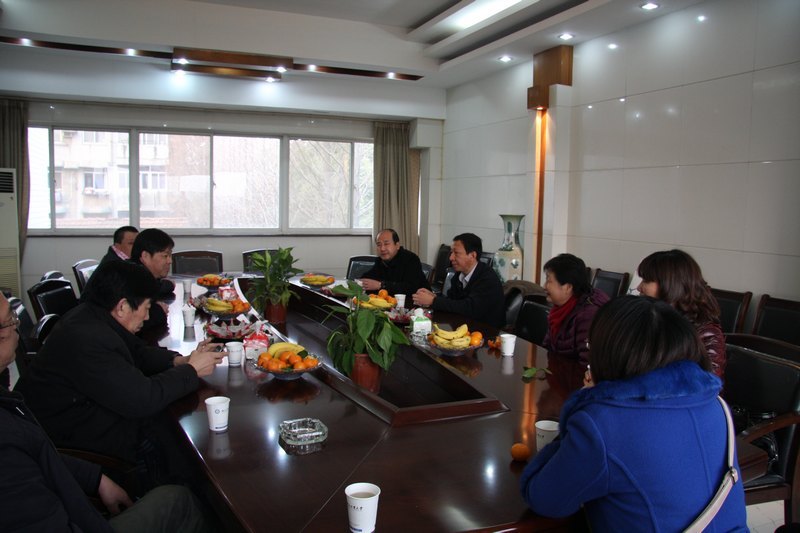 省委组织部副部长、人社厅党组书记翟天山同志到湖北工业大学调研