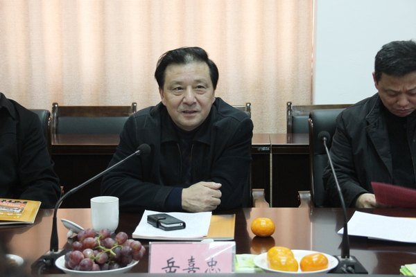 郑州市政协常委考察团来郑州职业技术学院考察