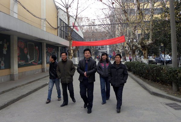 院领导检查新学期教学工作