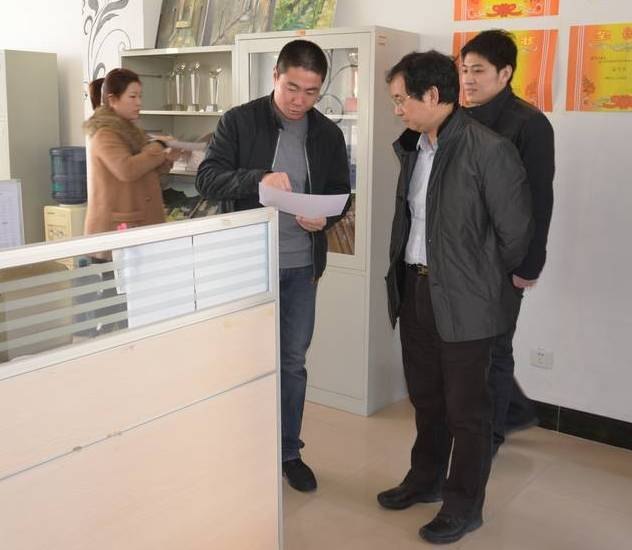 开学第一天,院领导巡视教学工作