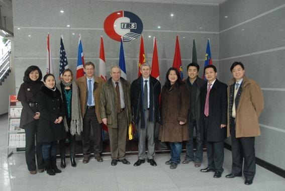 法国谢尔省布尔日教育集团代表团来访重庆工商大学