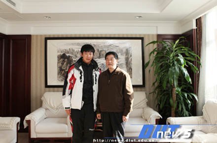 大连理工大学教师杨涛参加起亚澳洲业余网球公开赛载誉归来