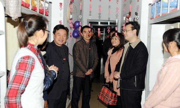 ����ί�쵼ݰ������ѧԺ���ָ����ѧ�ڹ����Ź���