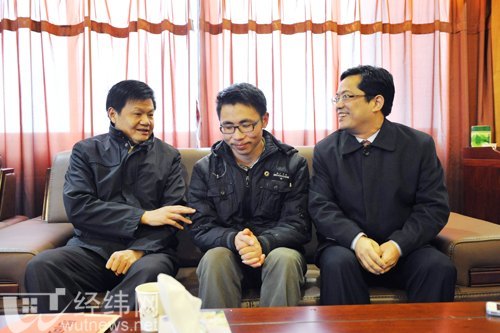 李瑞环同志捐助刘普林同学转赠仪式在华夏学院举行