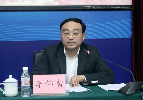 学习先进理念,推动科学发展——广西师范学院举行“知行干部学堂”2012年第一场专题报告会