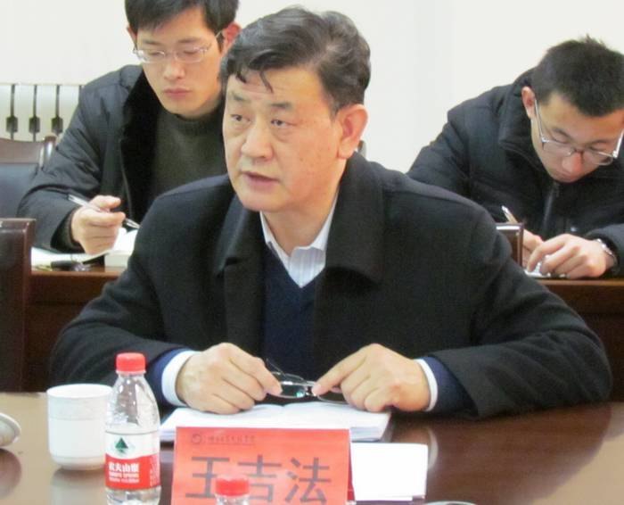 创科学发展之先 争校园和谐之优