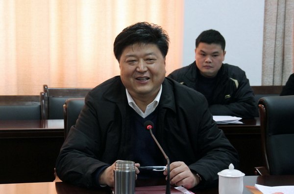 荥阳市委市政府领导来郑州职业技术学院考察