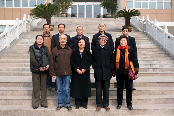 郑州市政协原副主席王力建一行来郑州职业技术学院考察