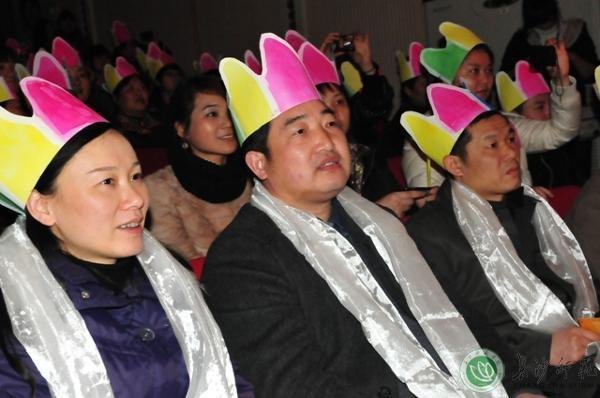 西藏班2012 藏历水龙新年联欢晚会剪影【组图】