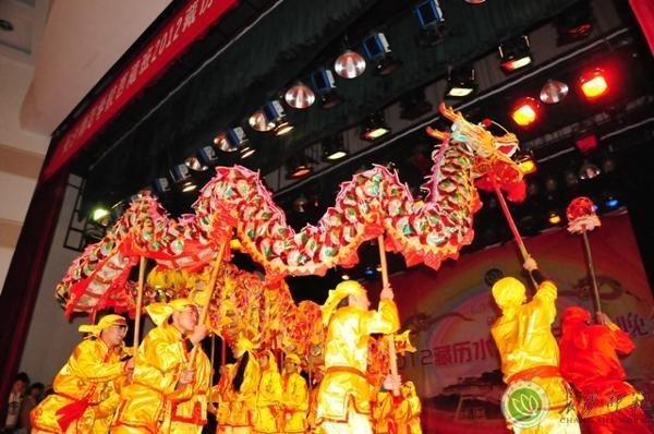 西藏班2012 藏历水龙新年联欢晚会剪影【组图】