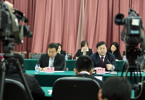 外交部组织境外媒体集体采访北京城市学院