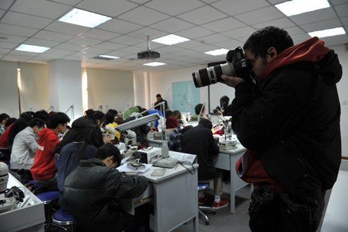 外交部组织境外媒体集体采访北京城市学院