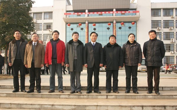 ί鳤 ΰ УѳѵĸУӲ