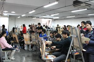 2012本科招考:逾3万人报名创新高 院系主任微博为考生支招