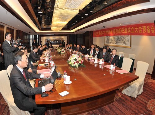 “绿色交通技术产学研协同创新联盟”正式成立