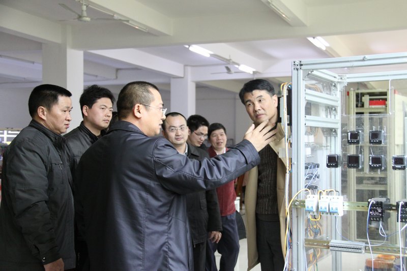陈德清副校长带队考察广东雅达电子股份有限公司