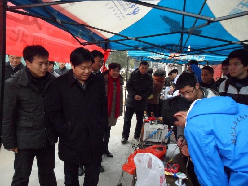 电气与电子工程学院赴红安革命老区开展大型利民公益活动