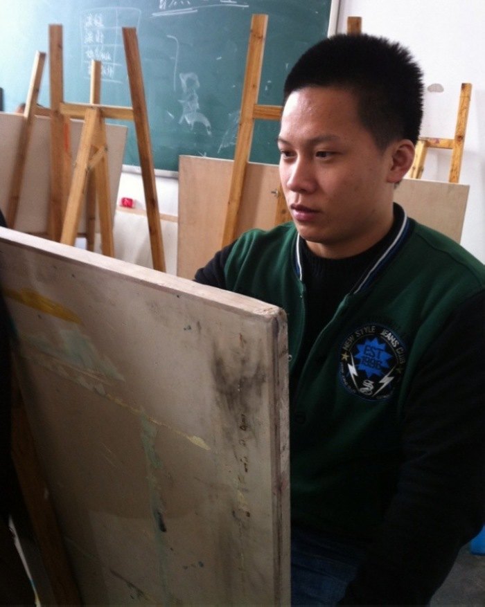 彰显时代精神 树立城科榜样艺术设计学院陈飞同学见义勇为受表扬