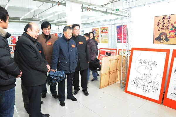 黄山学院举行“万名师生学雷锋志愿服务大行动”启动仪式