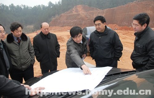 ѧУ�쵼�ڿƼ�ѧԺУ԰���������ֳ��ٿ��ֳ��칫��