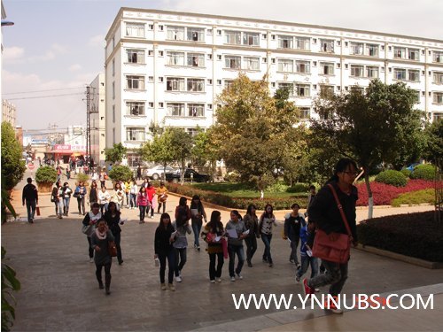 ��ѧ�ڣ�����㣬����ʦ����ѧ��ѧԺȫ��ȷ����ѧ��ѧ����˳����չ