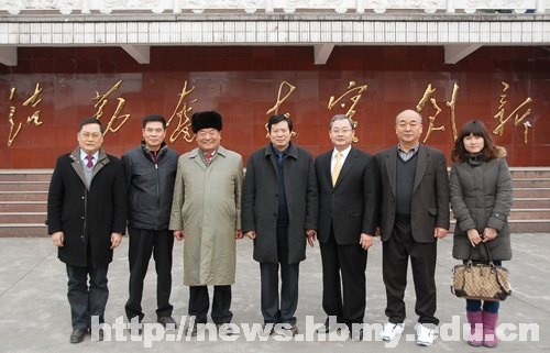 ����ƽ���������ɽ��ѧ��ԣ������һ��