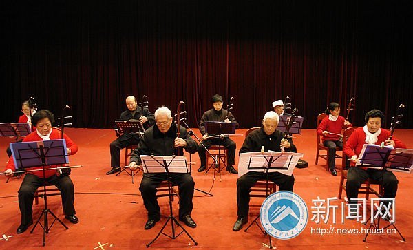 �����ѧ��Ϧ���족  ��ѧ����չ����