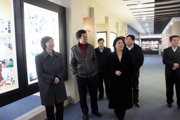 ֣�������������鳤�������ԭ��ԭ�˴�����ë��һ�е�У�Ӳ�