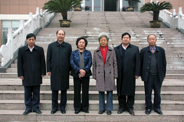 河南省人大原副主任吴全智莅临学院视察