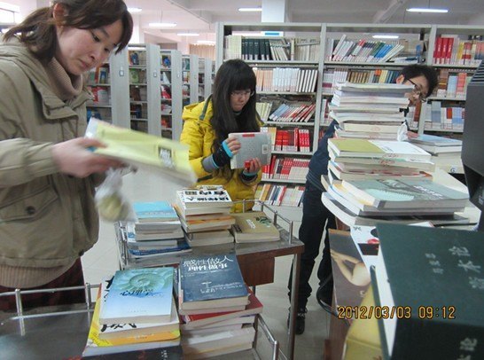 经济管理系开展“学生党员在行动”活动