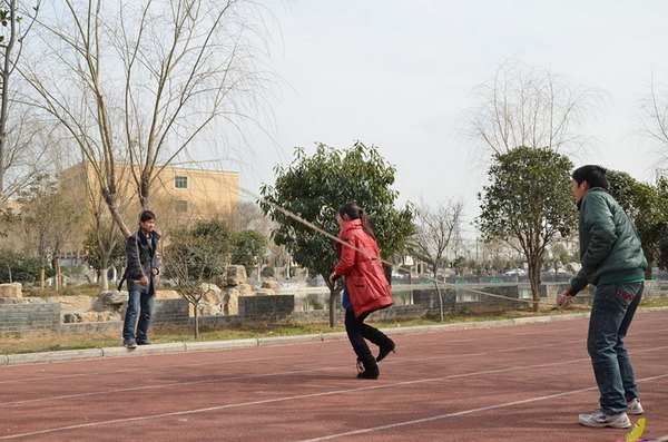 ����Ů��  ���������֣��ְҵ����ѧԺ�ٰ�ӭ�����ˡ�Ů��ϵ�л