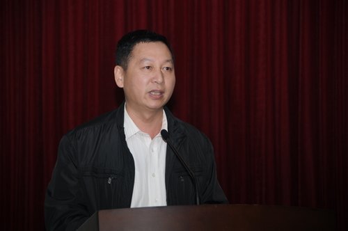 �㶫ʯ�ͻ���ѧԺ¡���ٿ�2010-2011ѧ�������ѧ������ܽ���ô��